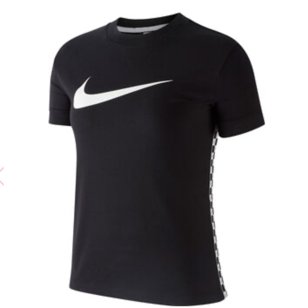 NWT Black Nike T-shirt